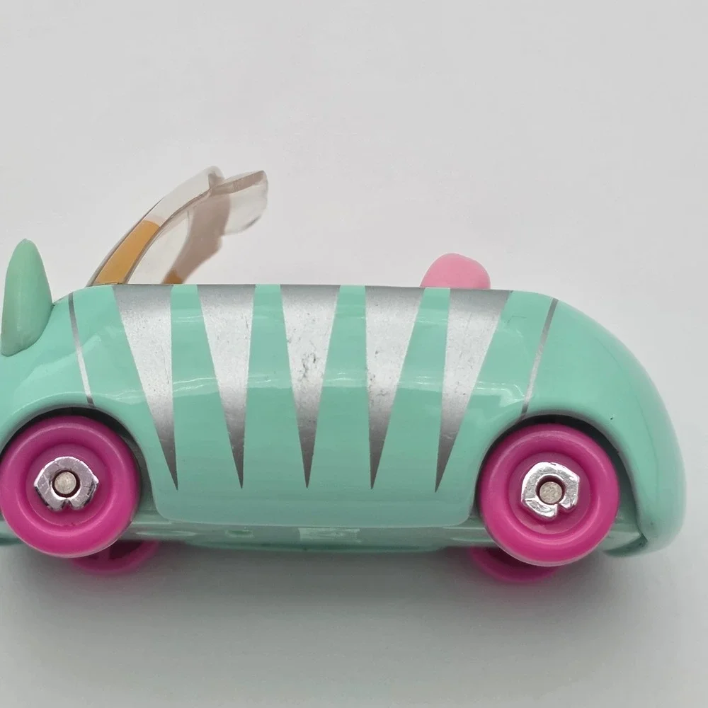 Shopkins Cutie Cars Cat Convertible Mint Green Pink‎ Die-Cast Retro Toy Vehicle